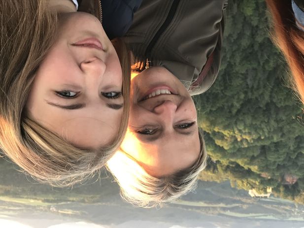 v balonu s dcerou Karoli