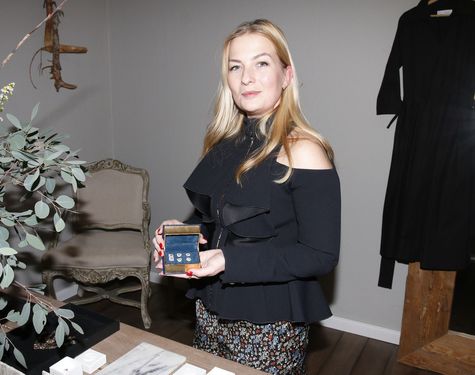 anna kristina sion sperky pop up