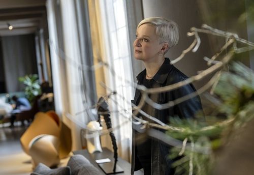 WEBBára